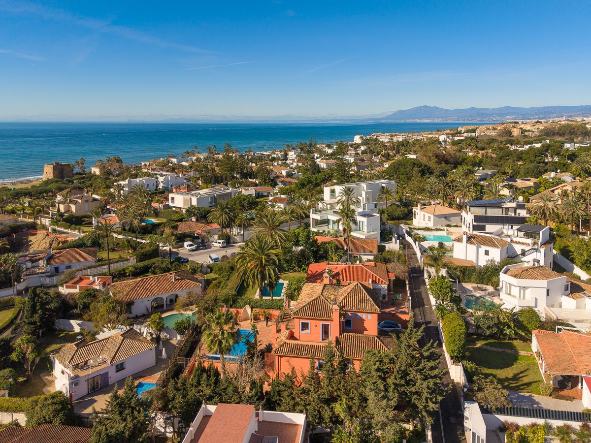 3 Bed Townhouse for sale in Marbesa Costa Del Sol, Málaga, Spain