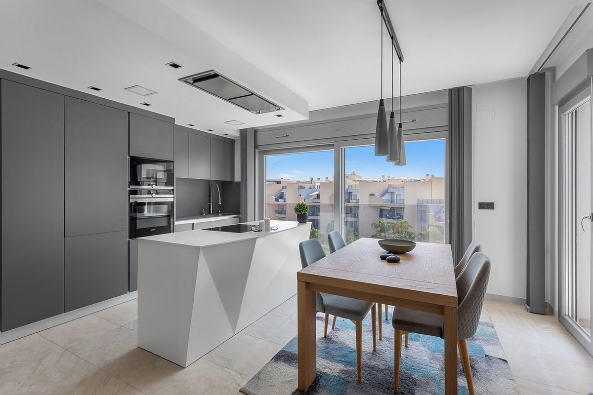 Se vende Ático de 3 dormitorios en Costa Blanca, Alicante, España
