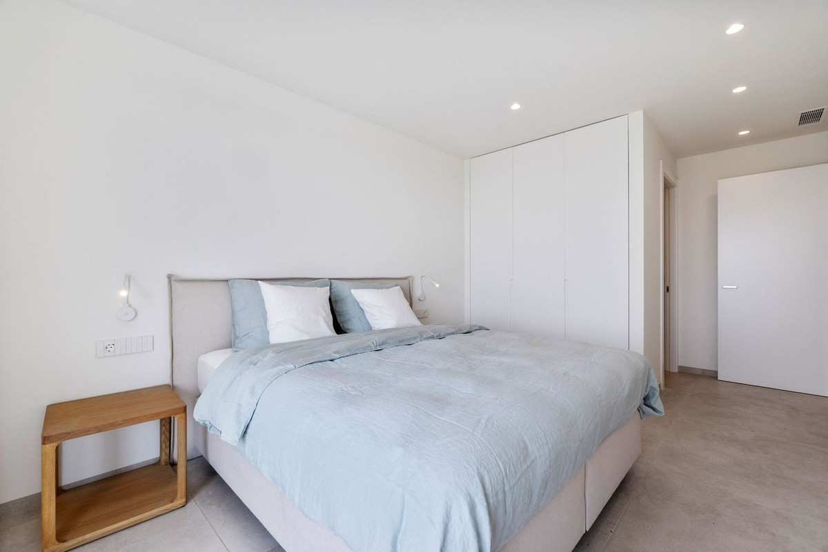 Se vende Apartamento Planta Media de 2 dormitorios en Costa Blanca, Alicante, España
