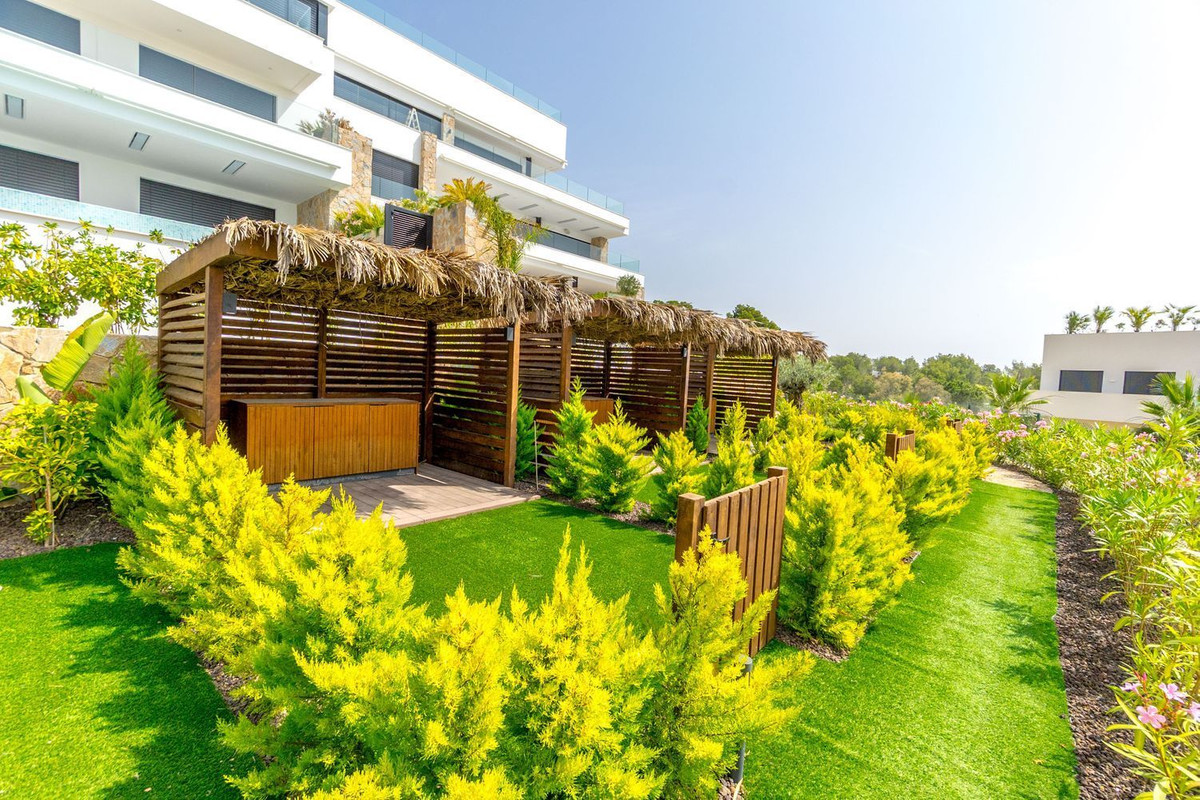 Se vende Apartamento Planta Media de 2 dormitorios en Costa Blanca, Alicante, España