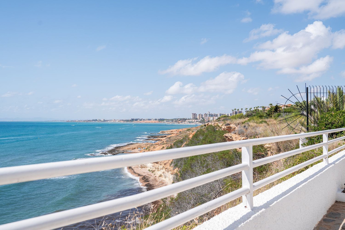 2 Bed Apartment for sale in Cabo Roig Costa Blanca, Alicante, Spain