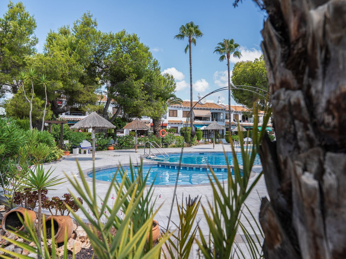 2 Bed Apartment for sale in Cabo Roig Costa Blanca, Alicante, Spain
