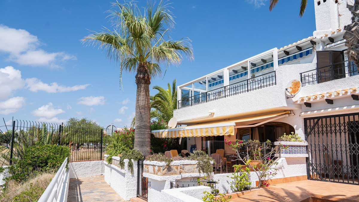 2 Bed Apartment for sale in Cabo Roig Costa Blanca, Alicante, Spain