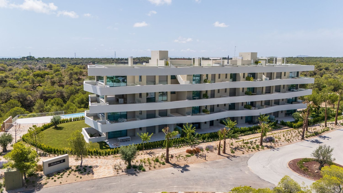3 Bed Apartment for sale in Las Colinas Golf Costa Blanca, Alicante, Spain