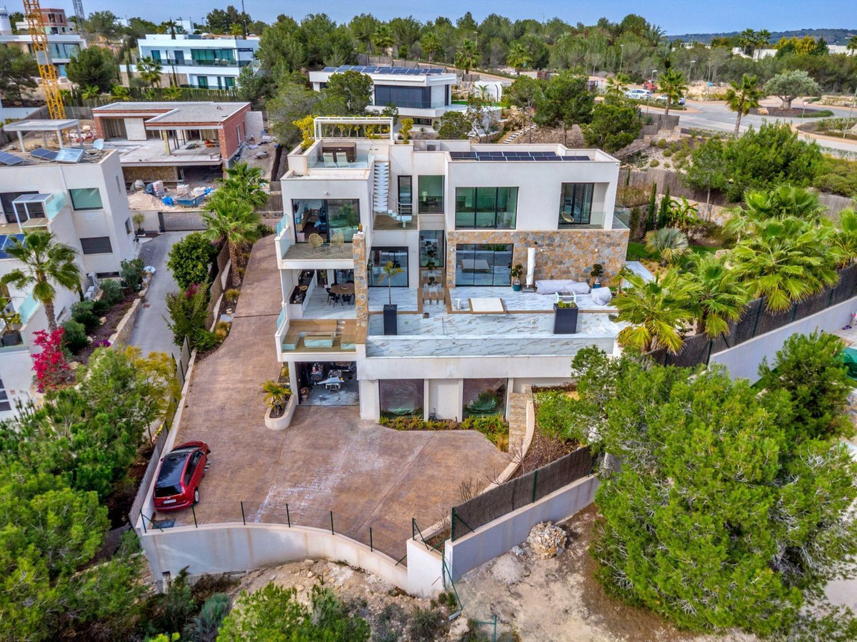 4 Bed Townhouse for sale in Las Colinas Golf Costa Blanca, Alicante, Spain
