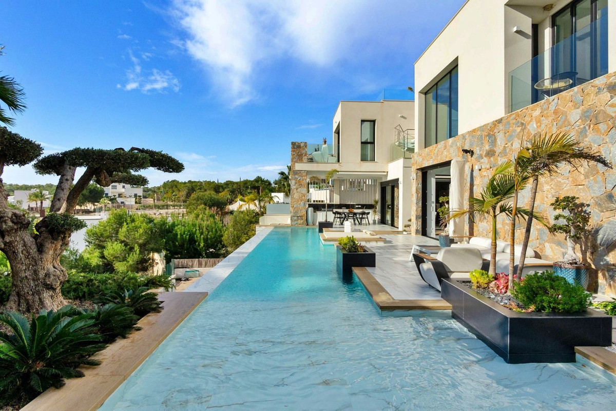 4 Bed Townhouse for sale in Las Colinas Golf Costa Blanca, Alicante, Spain