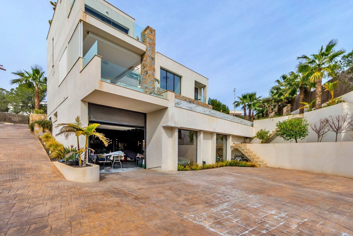 4 Bed Townhouse for sale in Las Colinas Golf Costa Blanca, Alicante, Spain