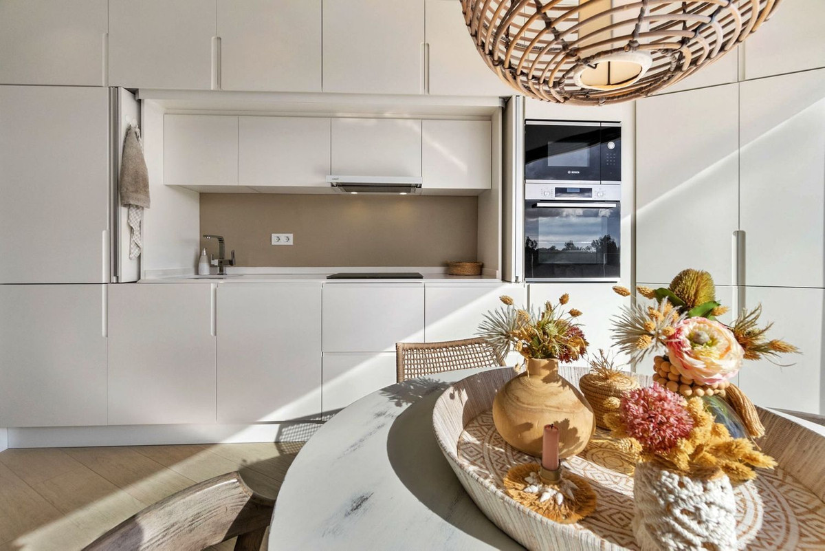 Se vende Apartamento Planta Media de 2 dormitorios en Costa Blanca, Alicante, España