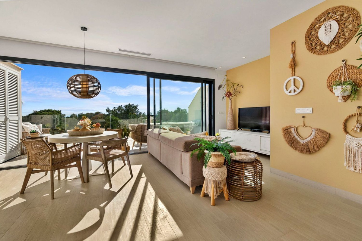 Se vende Apartamento Planta Media de 2 dormitorios en Costa Blanca, Alicante, España