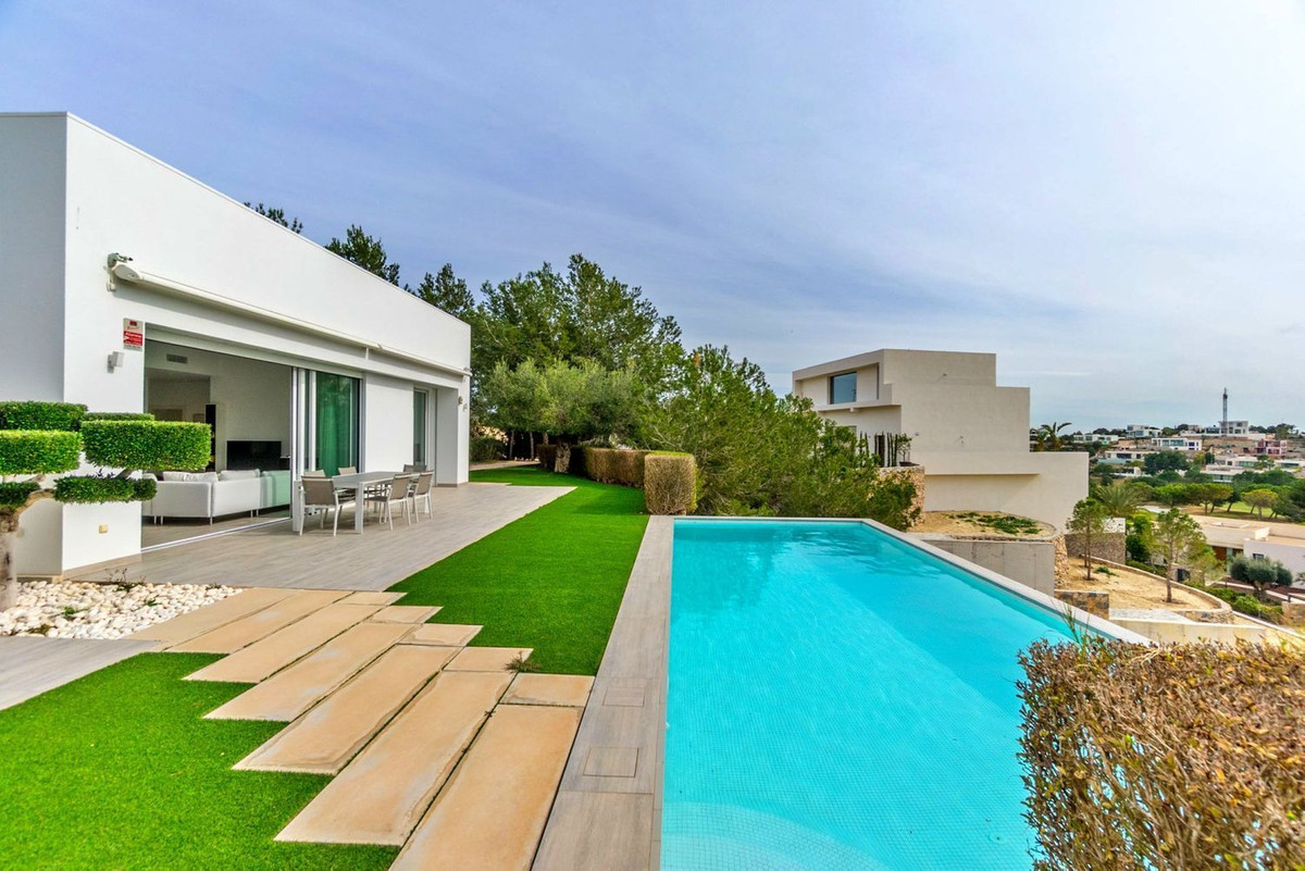3 Bed Townhouse for sale in Las Colinas Golf Costa Blanca, Alicante, Spain