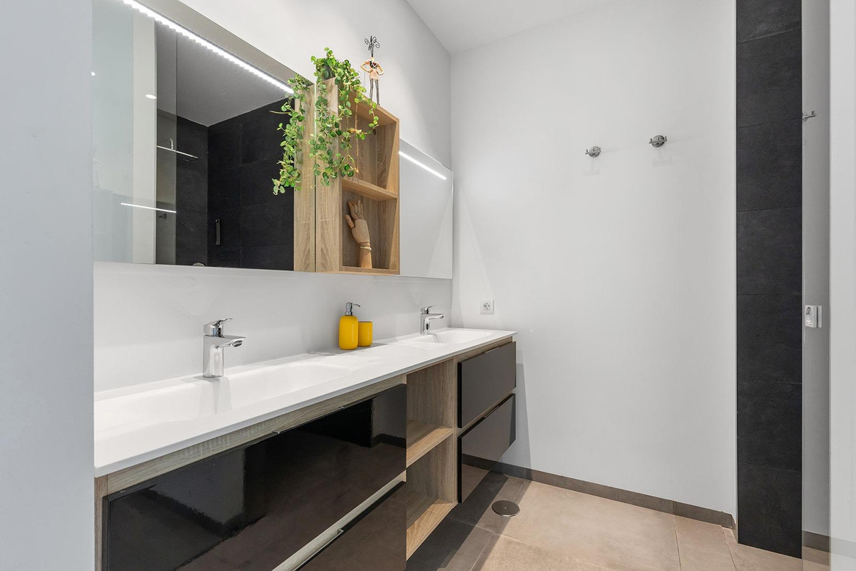 4 Bed Townhouse for sale in Las Colinas Golf Costa Blanca, Alicante, Spain