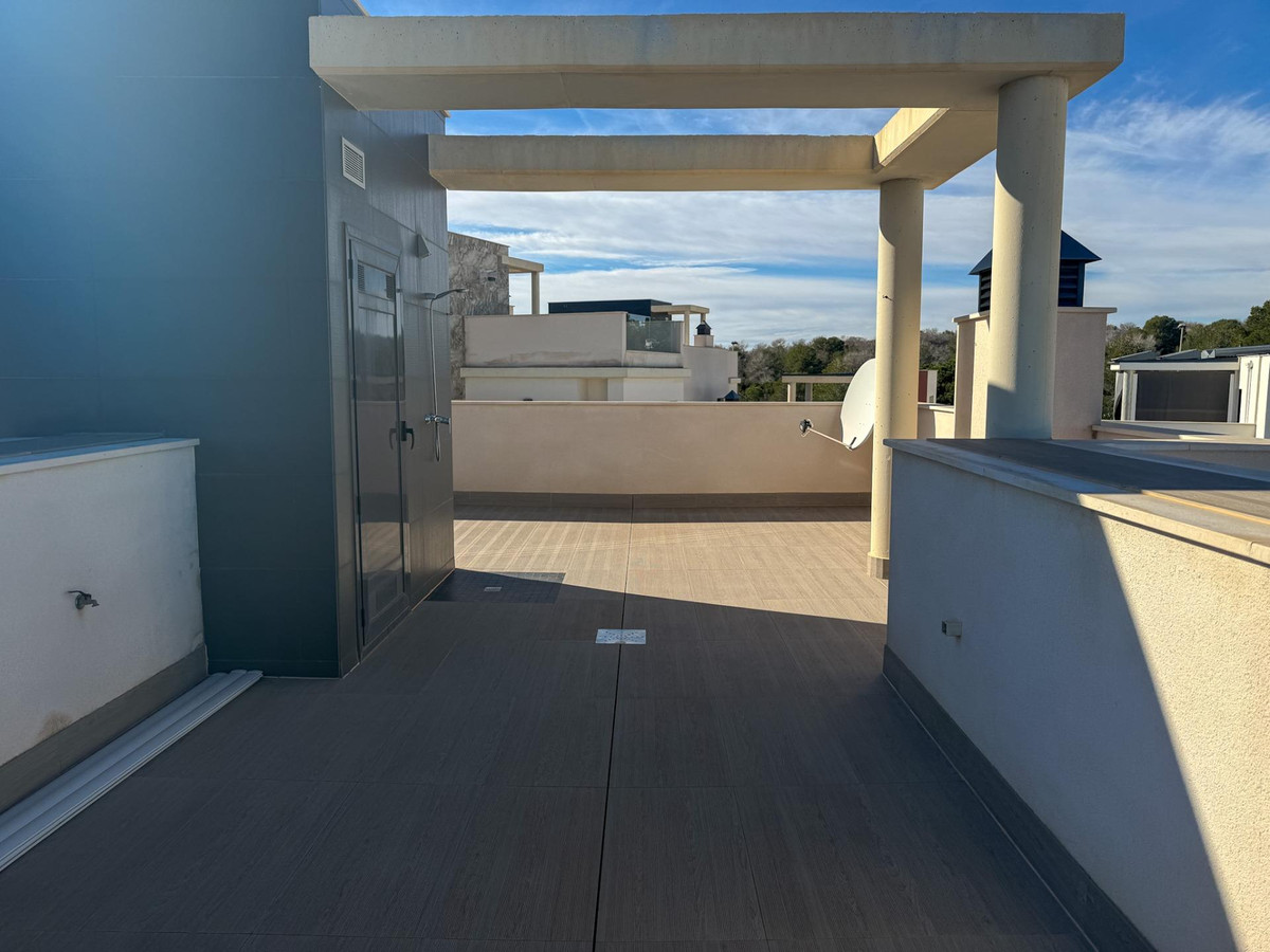 Se vende Villa - Chalet de 4 dormitorios en Costa Blanca, Alicante, España