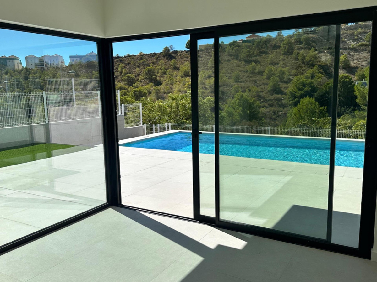 3 Bed Townhouse for sale in Alicante Costa Blanca, Alicante, Spain
