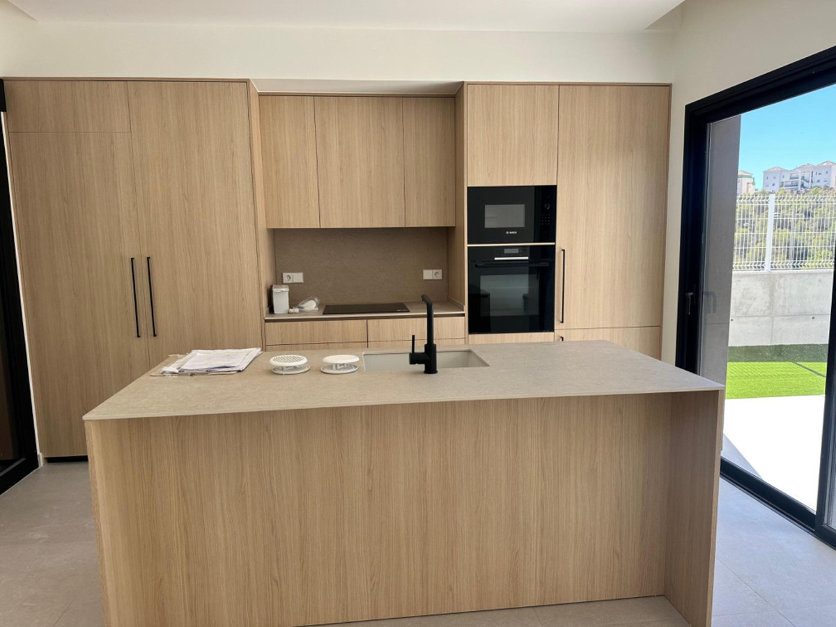 3 Bed Townhouse for sale in Alicante Costa Blanca, Alicante, Spain