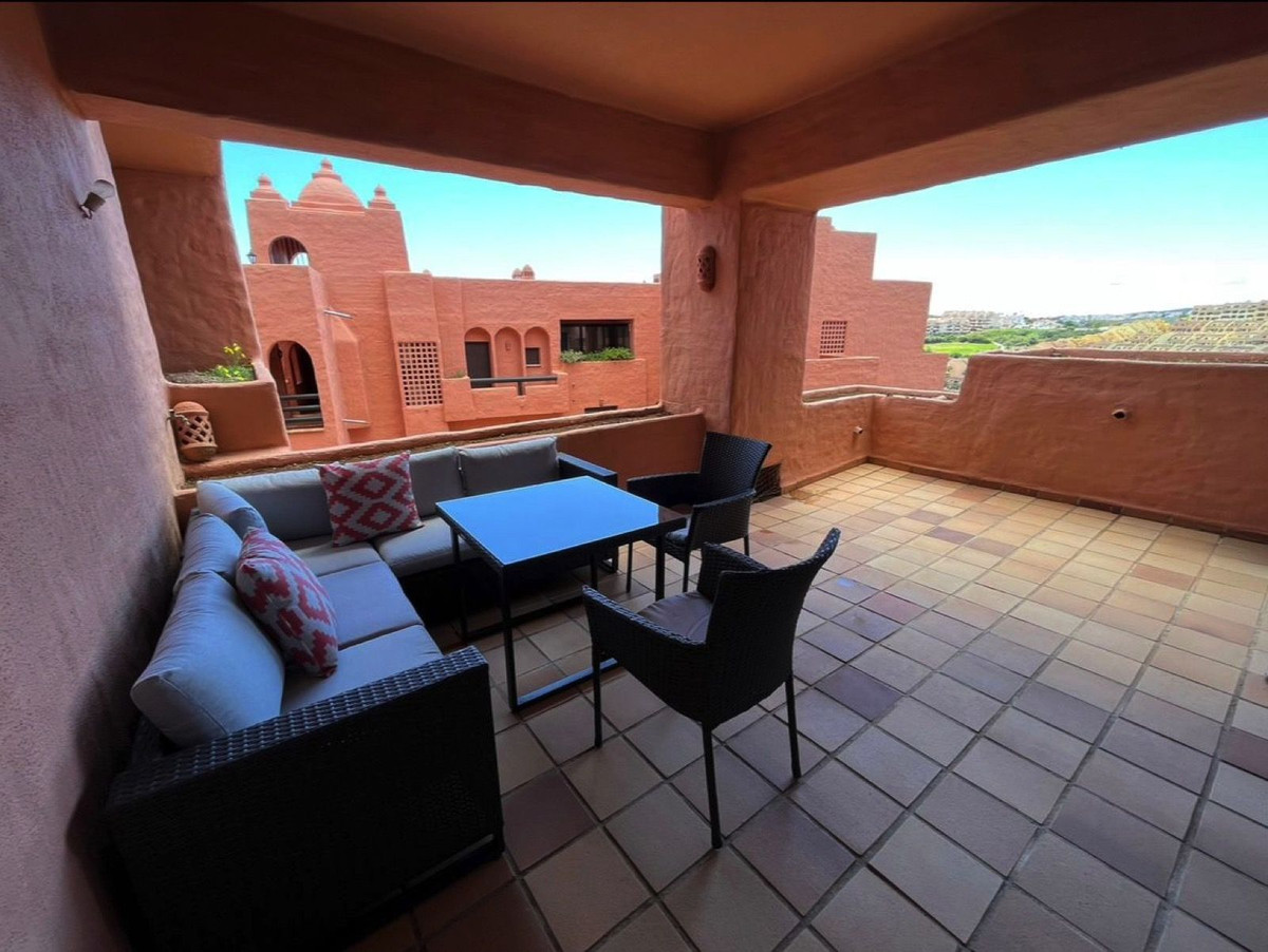 Se vende Apartamento Planta Media de 2 dormitorios en Costa Del Sol, Málaga, España