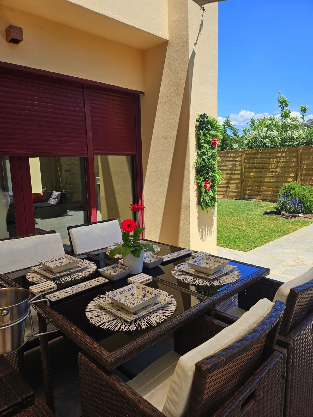 Se vende Villa - Chalet de 3 dormitorios en Costa Del Sol, Málaga, España
