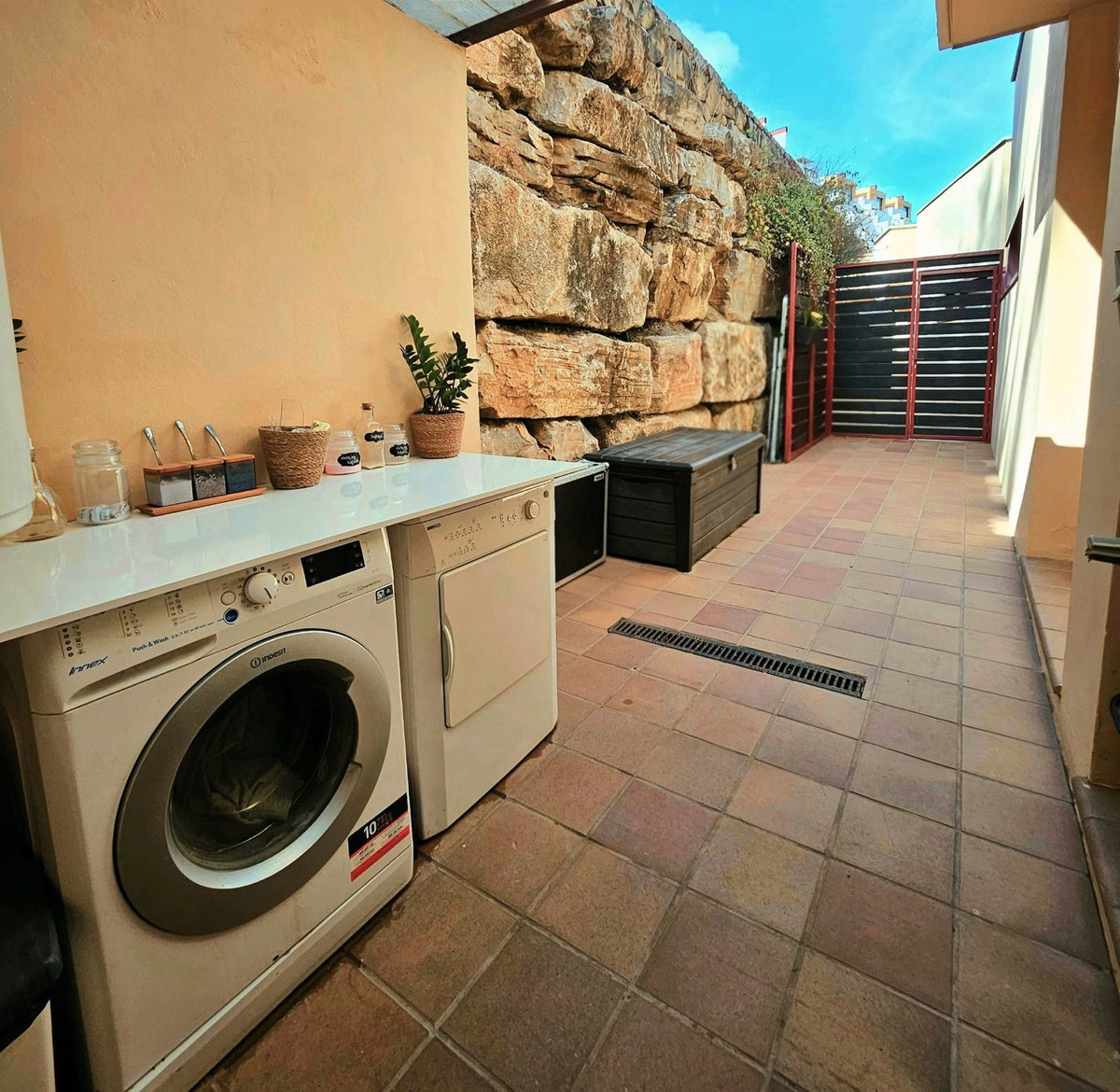 Se vende Villa - Chalet de 3 dormitorios en Costa Del Sol, Málaga, España