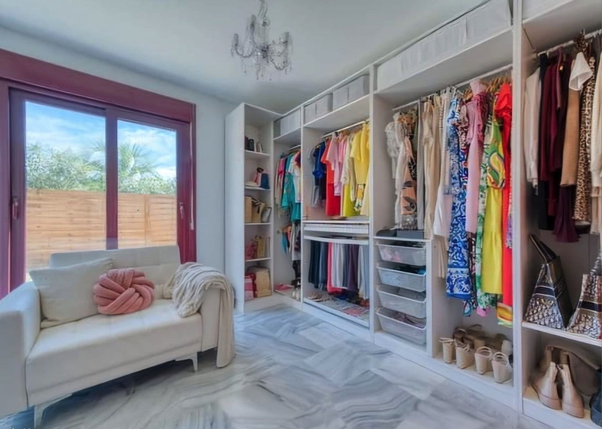 Se vende Villa - Chalet de 3 dormitorios en Costa Del Sol, Málaga, España