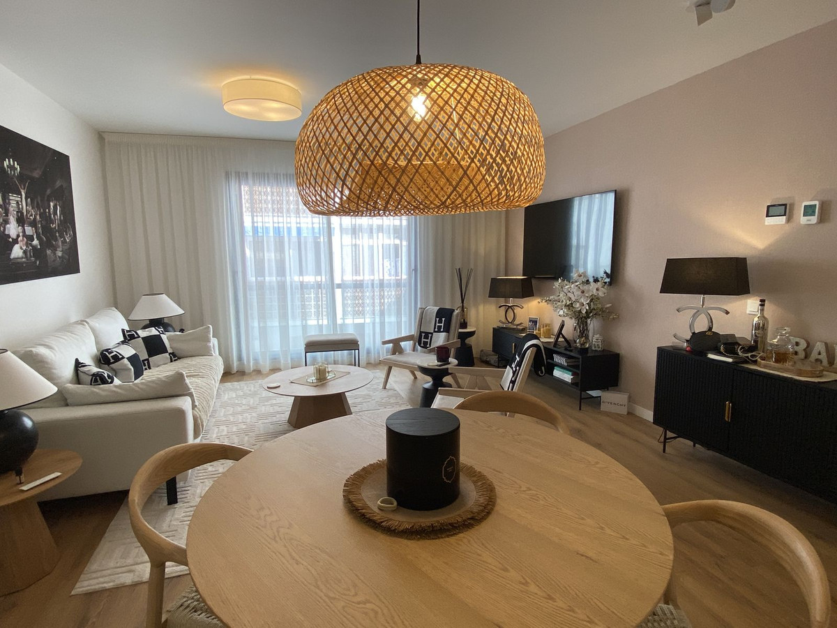 2 Bed Apartment for sale in Estepona Costa Del Sol, Málaga, Spain