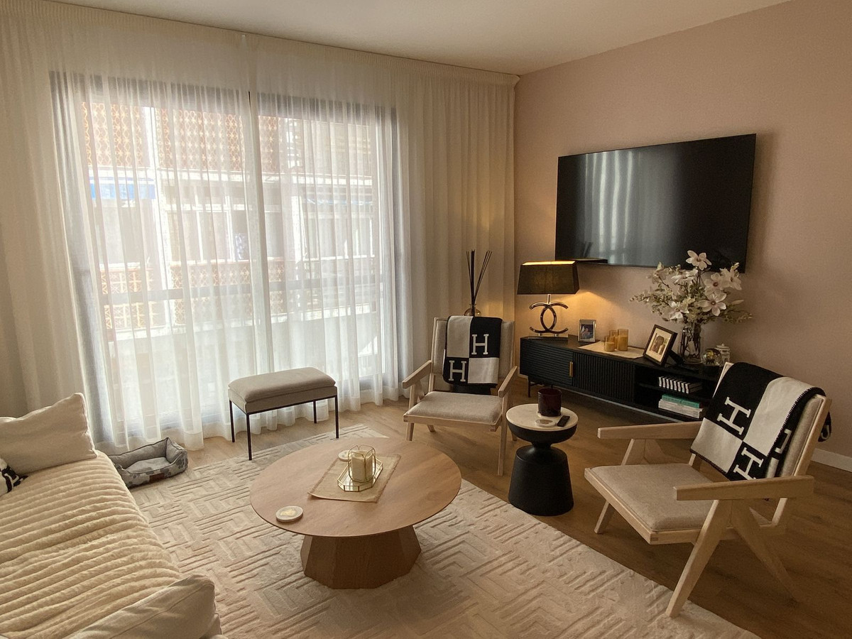 2 Bed Apartment for sale in Estepona Costa Del Sol, Málaga, Spain
