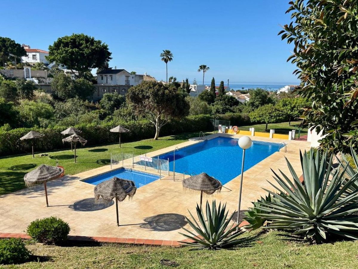 2 Bed Apartment for sale in El Faro Costa Del Sol, Málaga, Spain