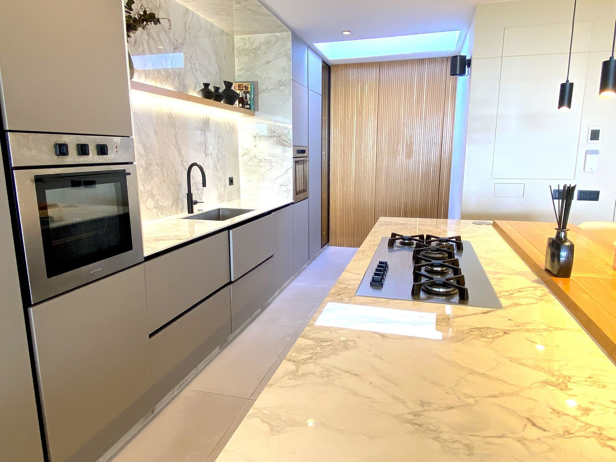 4 Bed Townhouse for sale in La Quinta Costa Del Sol, Málaga, Spain