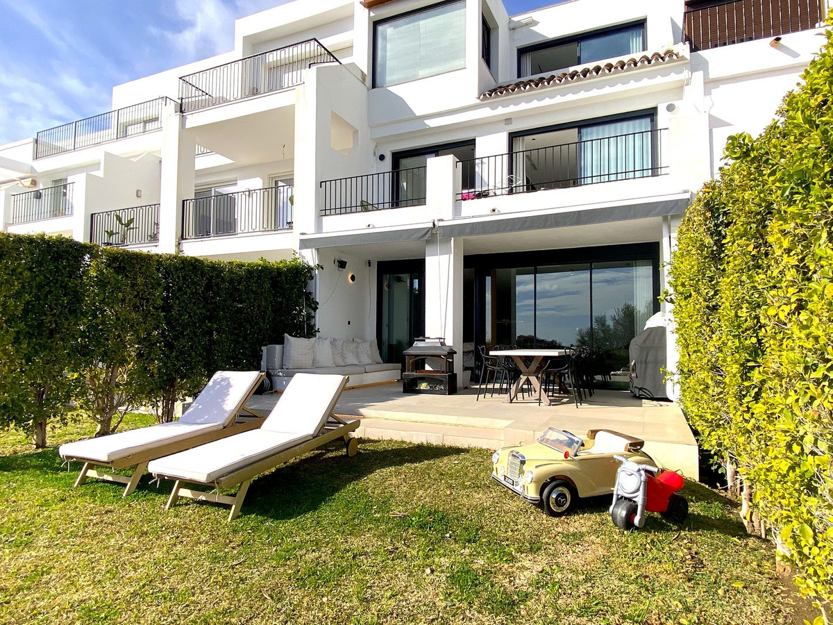4 Bed Townhouse for sale in La Quinta Costa Del Sol, Málaga, Spain