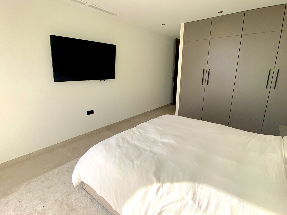 4 Bed Townhouse for sale in La Quinta Costa Del Sol, Málaga, Spain