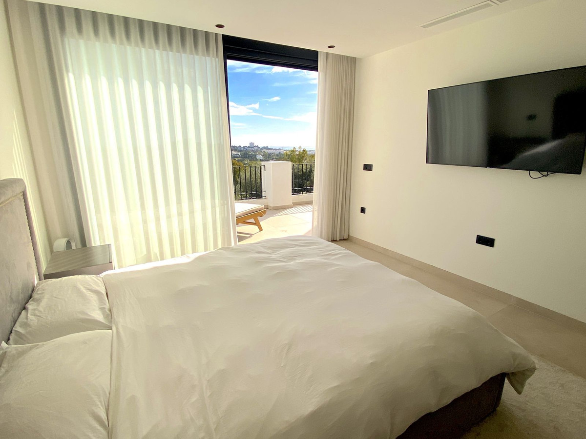 4 Bed Townhouse for sale in La Quinta Costa Del Sol, Málaga, Spain