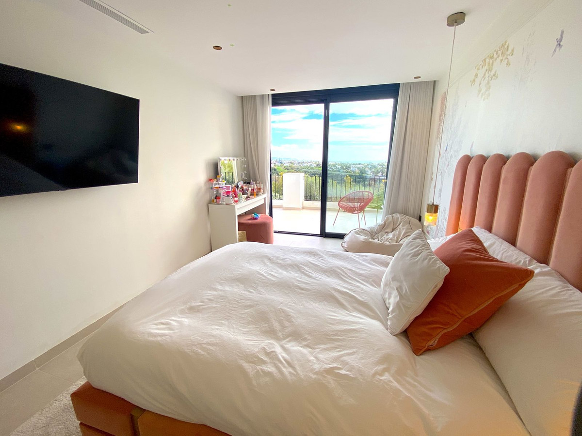 4 Bed Townhouse for sale in La Quinta Costa Del Sol, Málaga, Spain