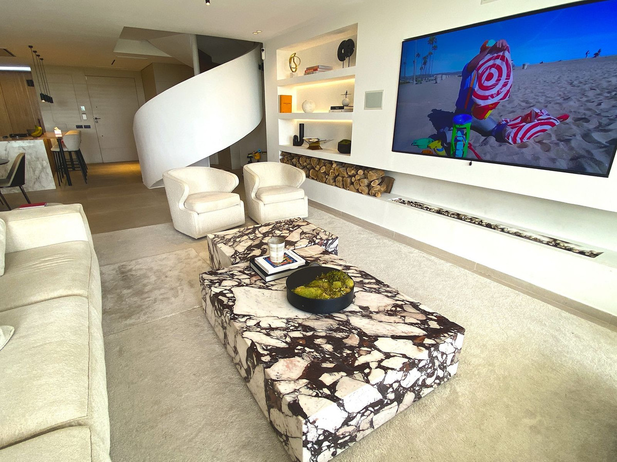 4 Bed Townhouse for sale in La Quinta Costa Del Sol, Málaga, Spain