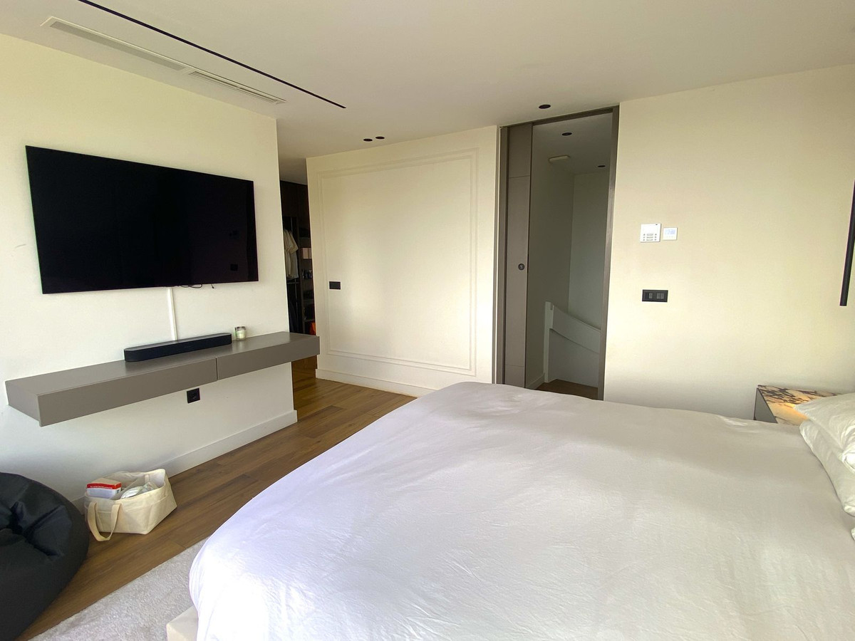 4 Bed Townhouse for sale in La Quinta Costa Del Sol, Málaga, Spain