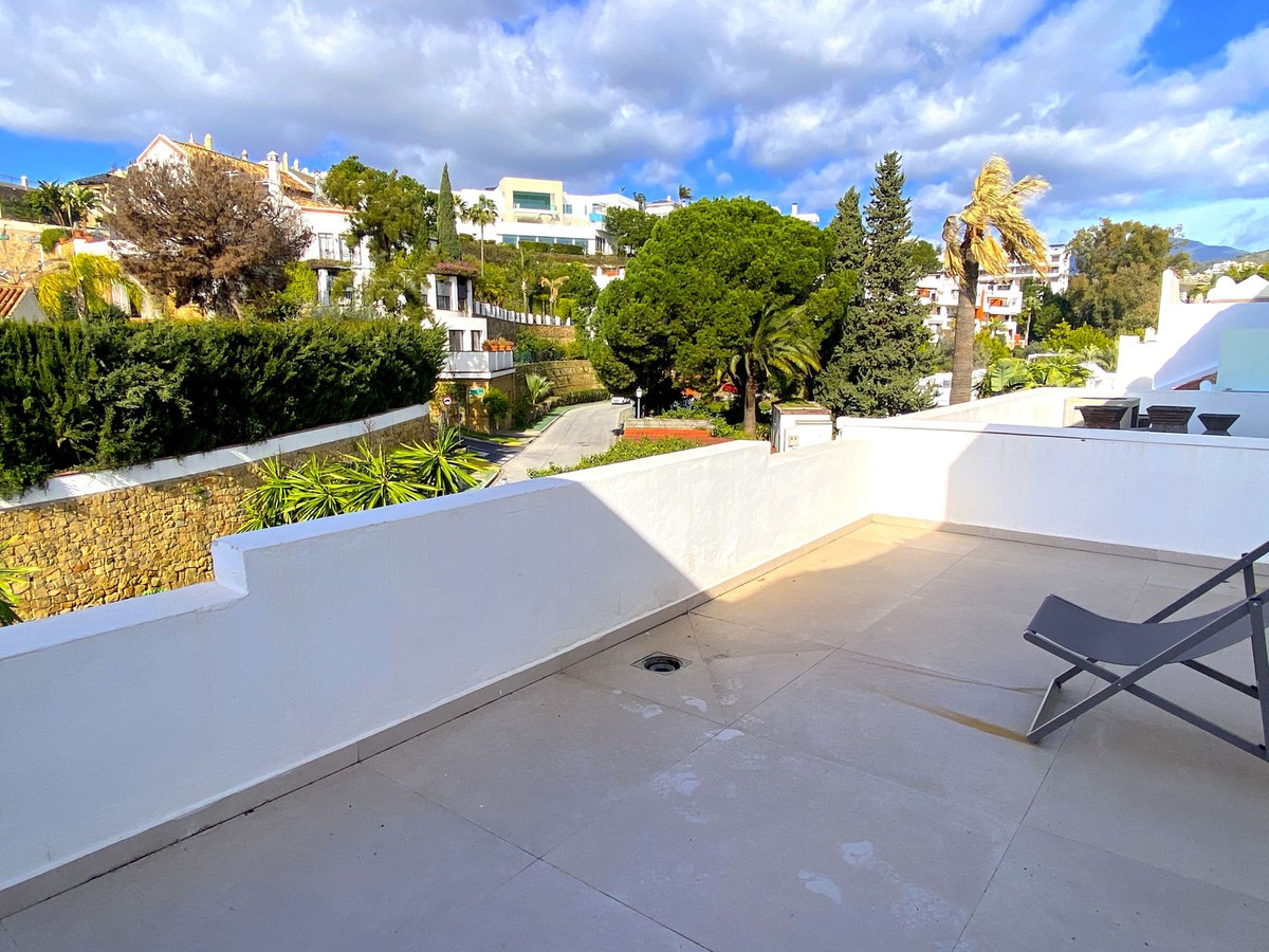 4 Bed Townhouse for sale in La Quinta Costa Del Sol, Málaga, Spain