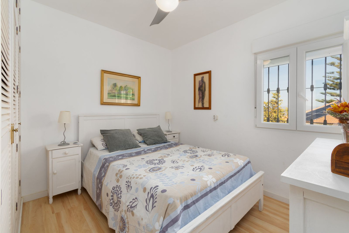 7 Bed Townhouse for sale in Alhaurín De La Torre Costa Del Sol, Málaga, Spain