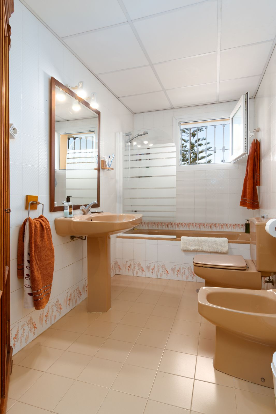 7 Bed Townhouse for sale in Alhaurín De La Torre Costa Del Sol, Málaga, Spain
