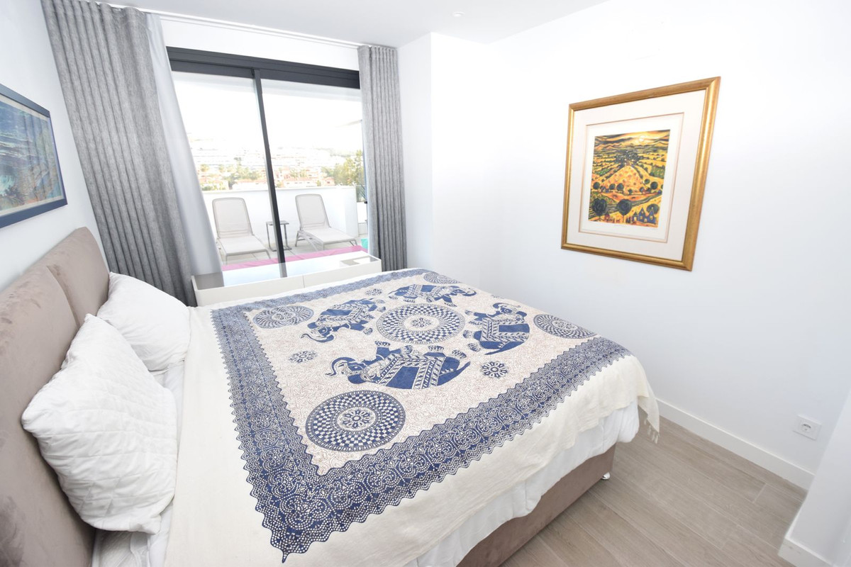Se vende Apartamento Planta Media de 3 dormitorios en Costa Del Sol, Málaga, España