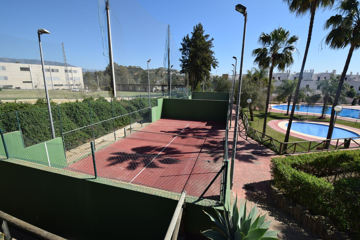 Se vende Apartamento Planta Media de 3 dormitorios en Costa Del Sol, Málaga, España