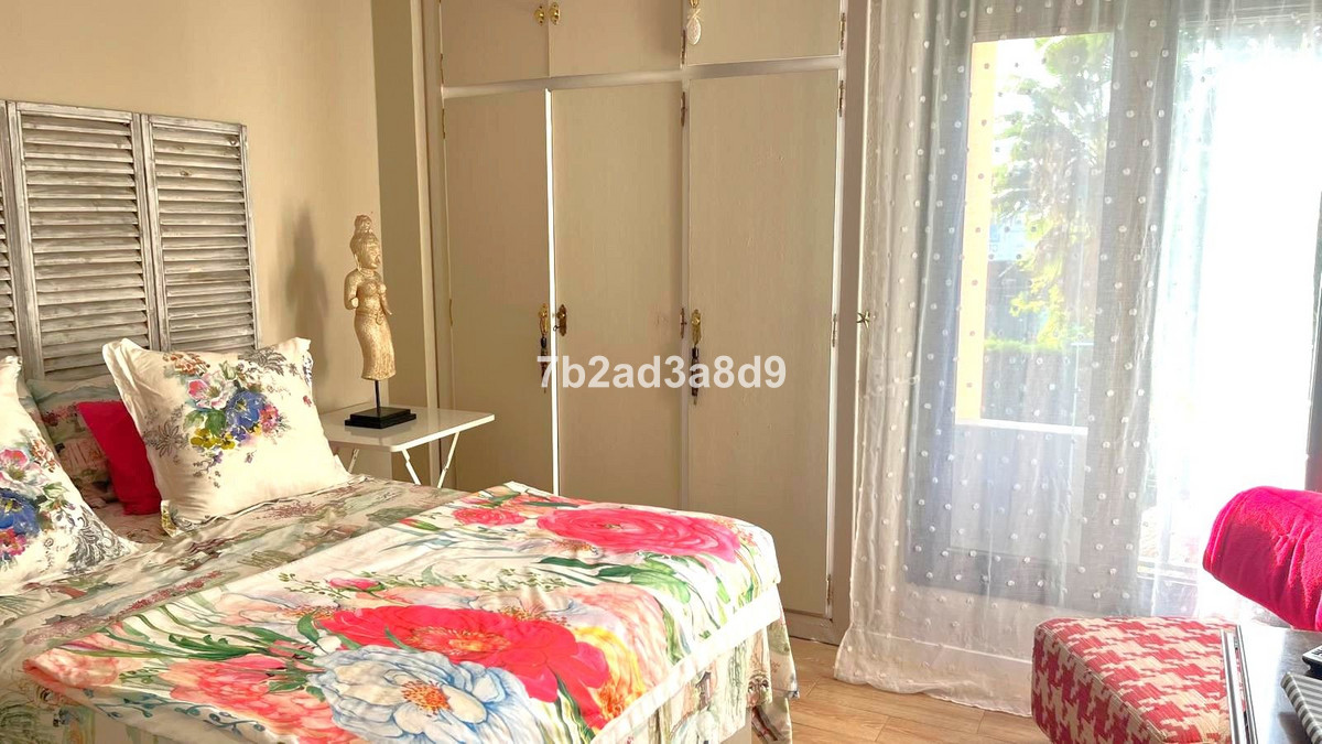 Se vende Apartamento Planta Media de 3 dormitorios en Costa Del Sol, Málaga, España
