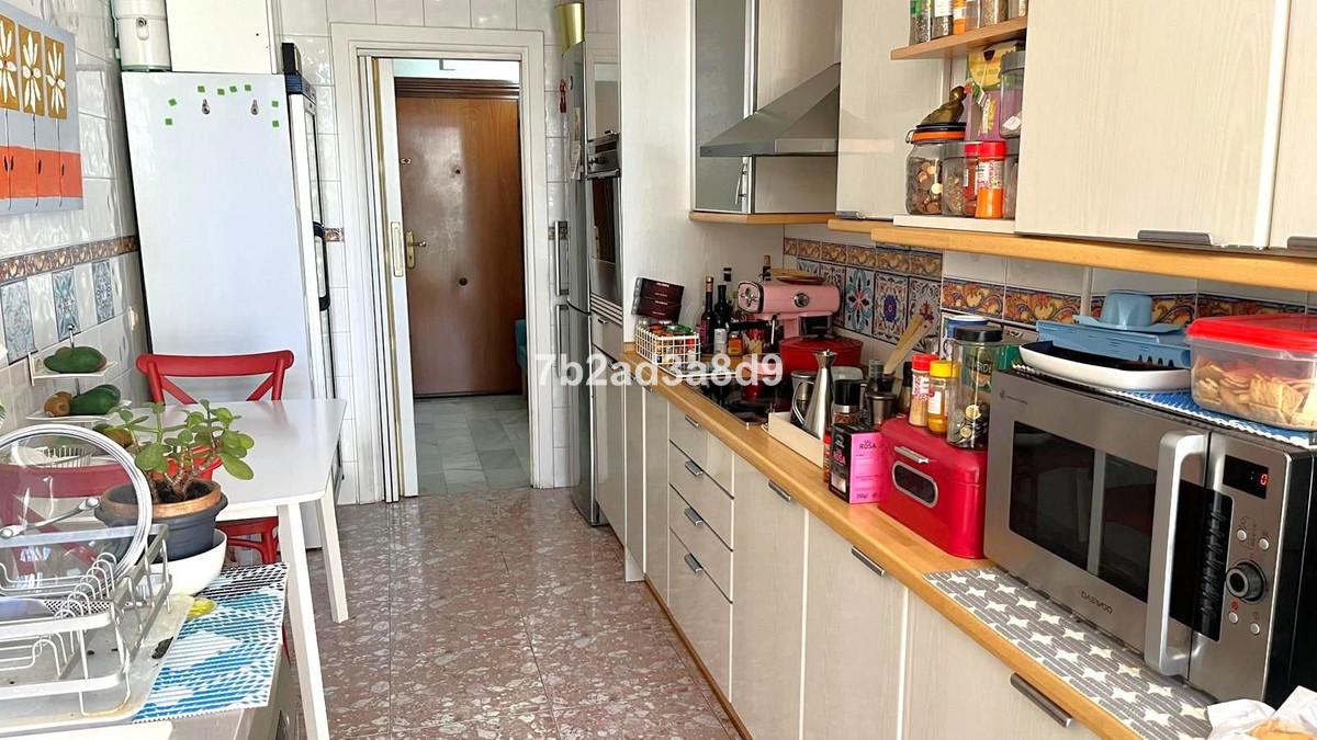 Se vende Apartamento Planta Media de 3 dormitorios en Costa Del Sol, Málaga, España