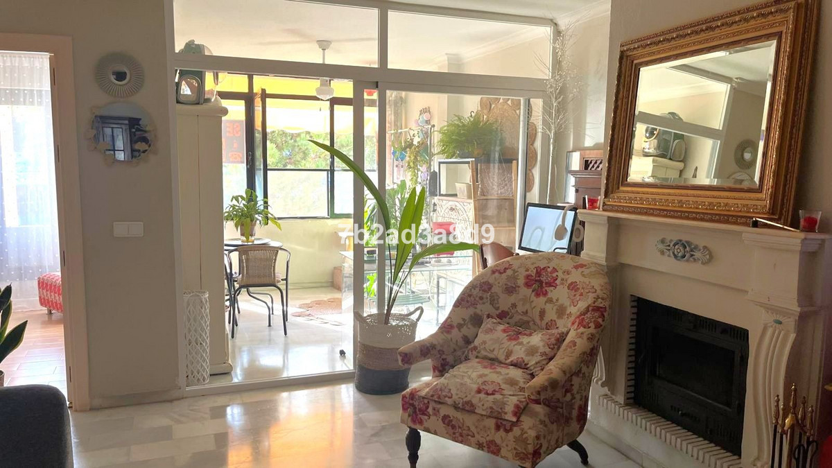 Se vende Apartamento Planta Media de 3 dormitorios en Costa Del Sol, Málaga, España
