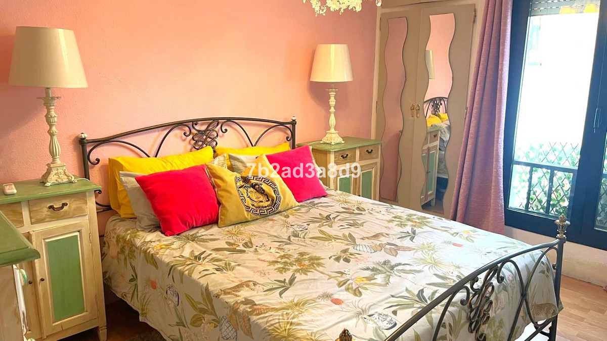 Se vende Apartamento Planta Media de 3 dormitorios en Costa Del Sol, Málaga, España