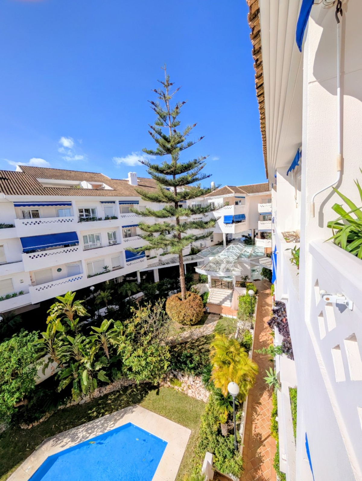 4 Bed Apartment for sale in San Pedro De Alcántara Costa Del Sol, Málaga, Spain