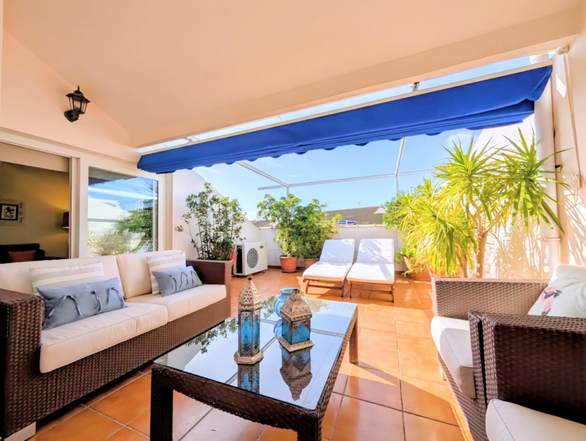 4 Bed Apartment for sale in San Pedro De Alcántara Costa Del Sol, Málaga, Spain