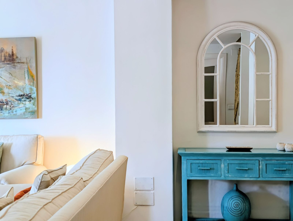 4 Bed Apartment for sale in San Pedro De Alcántara Costa Del Sol, Málaga, Spain
