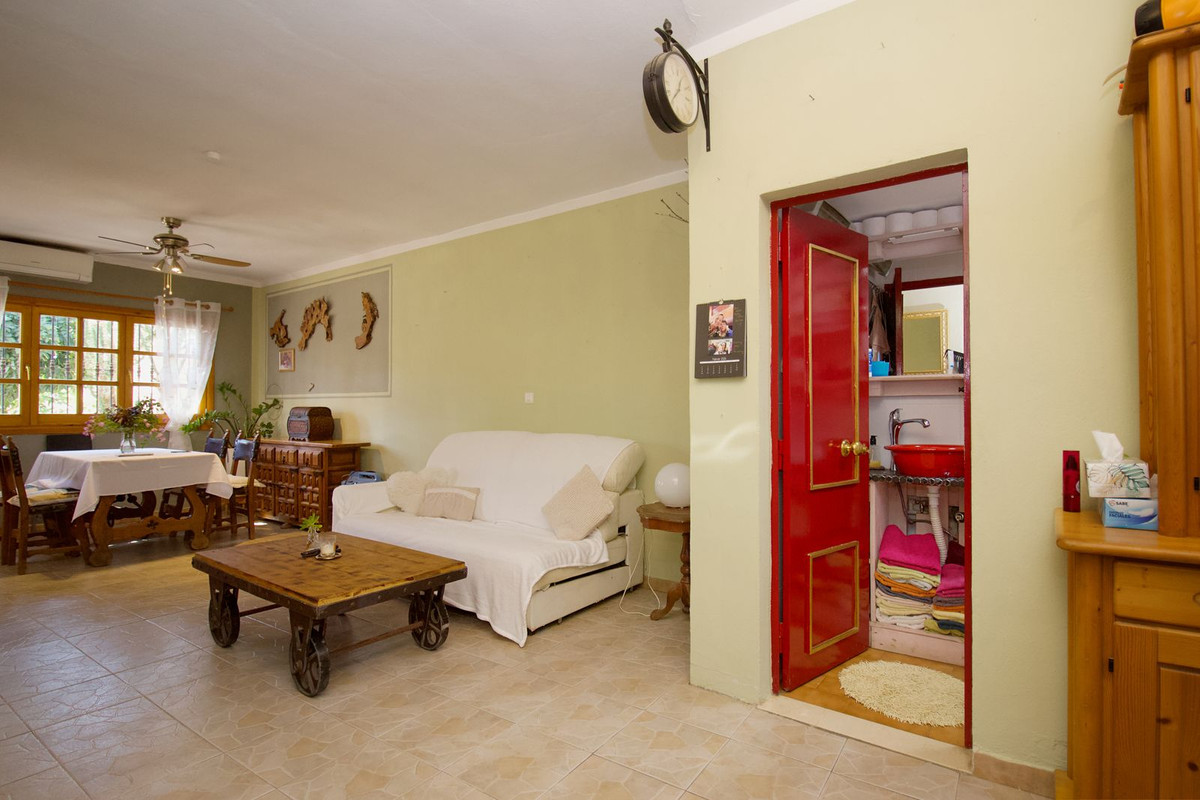 Se vende Pareada de 5 dormitorios en Costa Del Sol, Málaga, España