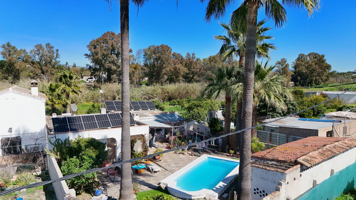 Se vende Pareada de 5 dormitorios en Costa Del Sol, Málaga, España