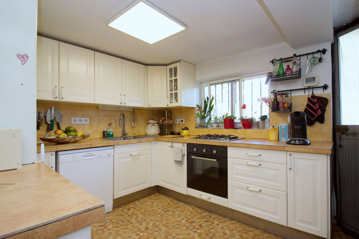 Se vende Pareada de 5 dormitorios en Costa Del Sol, Málaga, España