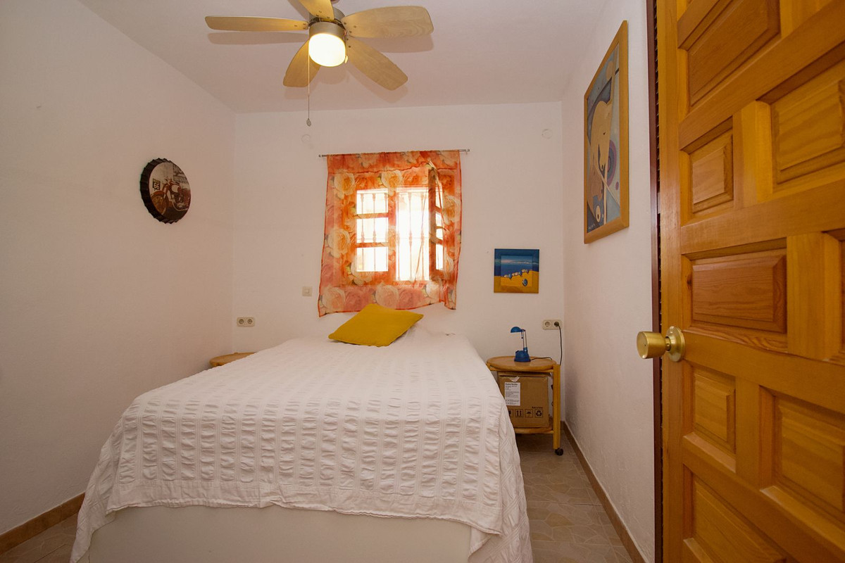 Se vende Pareada de 5 dormitorios en Costa Del Sol, Málaga, España