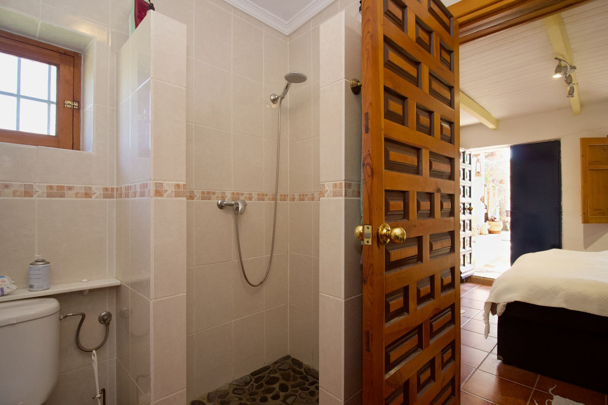 Se vende Pareada de 5 dormitorios en Costa Del Sol, Málaga, España