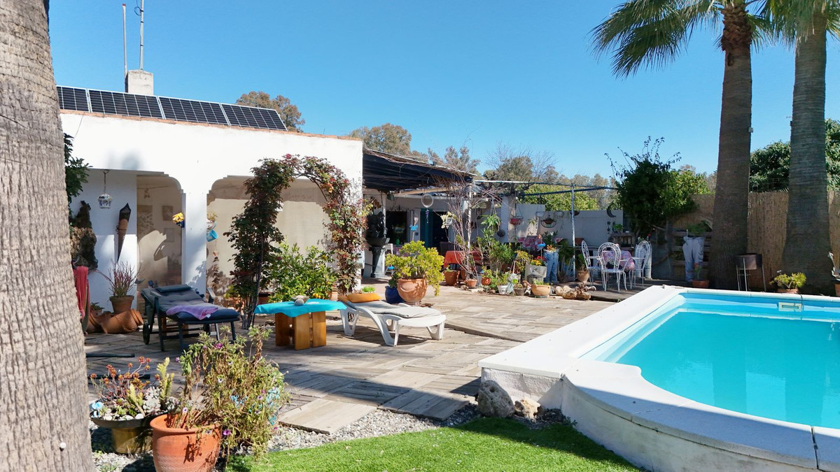 Se vende Pareada de 5 dormitorios en Costa Del Sol, Málaga, España